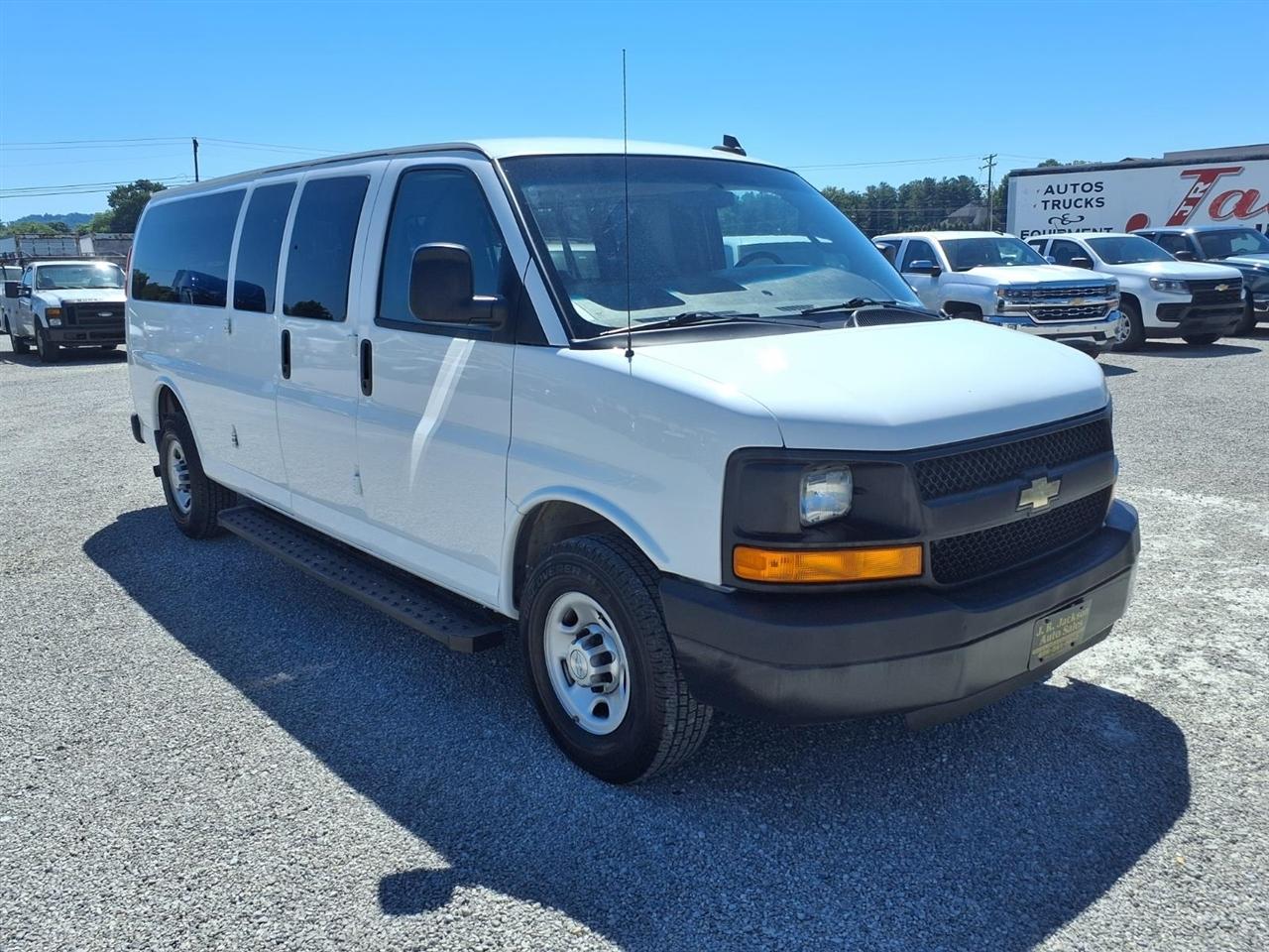 chevrolet express passenger 2016 1GAZGNFG2G1306876 image chevrolet express passenger 2016 1GAZGNFG2G1306876 image